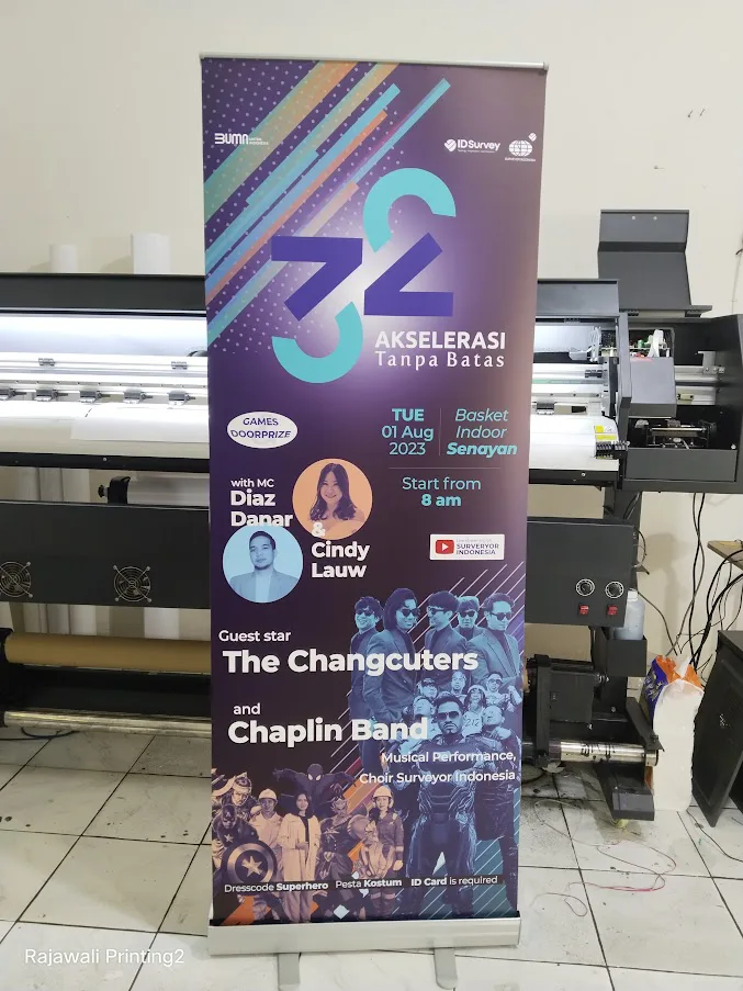 Roll Up Banner